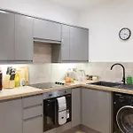 Appartamento Crown View Leeds - 1 To 2 Bedroom Options - Near Station *