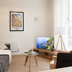 Crown View Leeds - 1 To 2 Bedroom Options - Near Station
