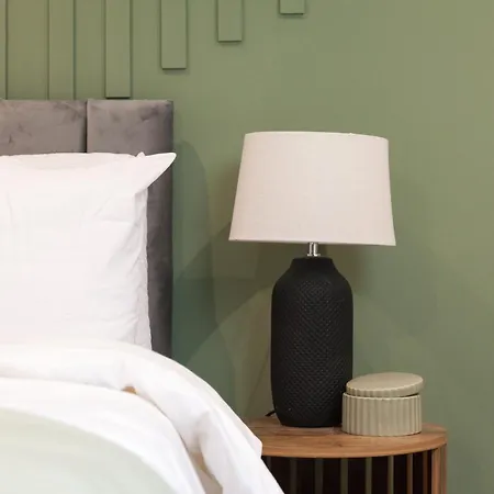 Crown View 아파트 *