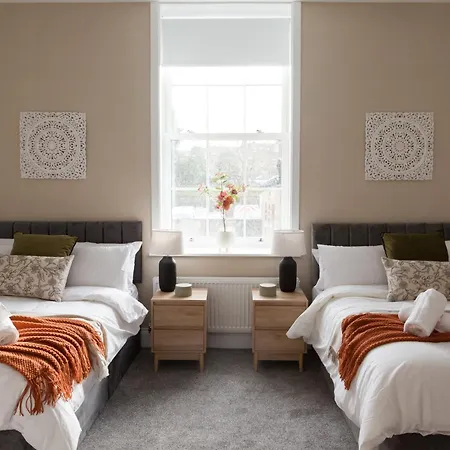 Crown View Leeds - 1 To 2 Bedroom Options - Near Station * Харрогейт